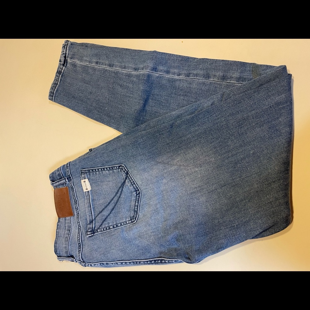 Barbell Apparel
Size 32
Skinny leg